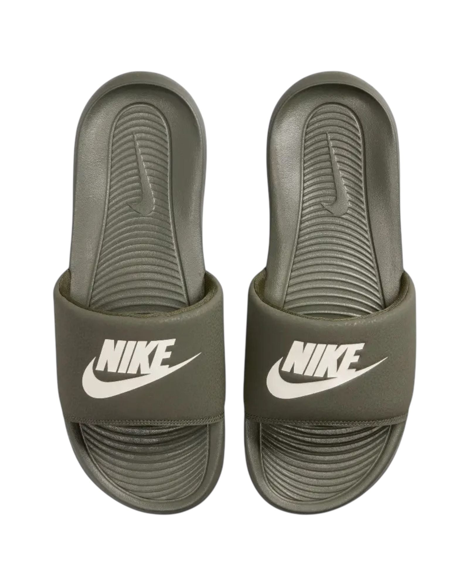 Nike victori one