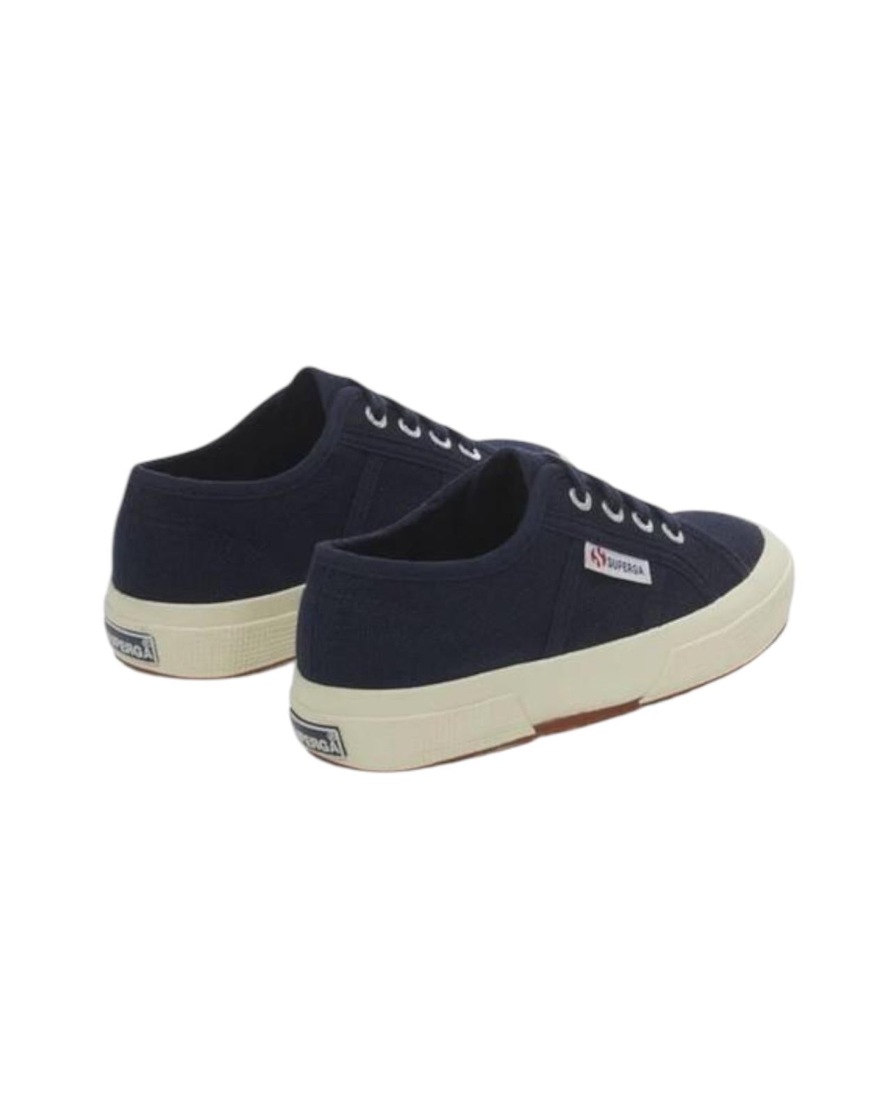Sneakers Lacci SUPERGA