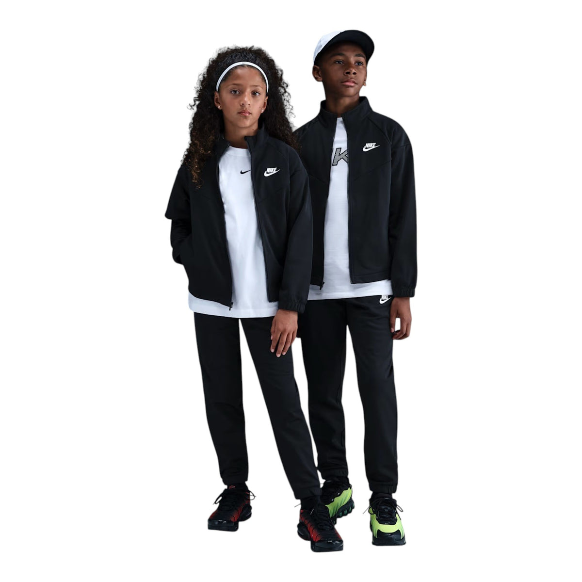 TUTA NIKE JR