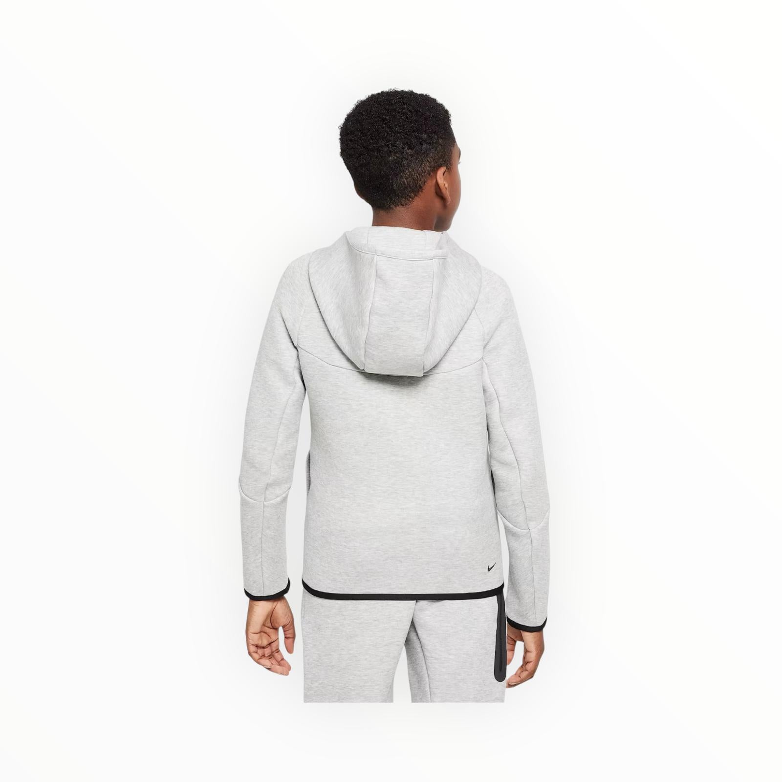 TUTA NIKE TECH JR