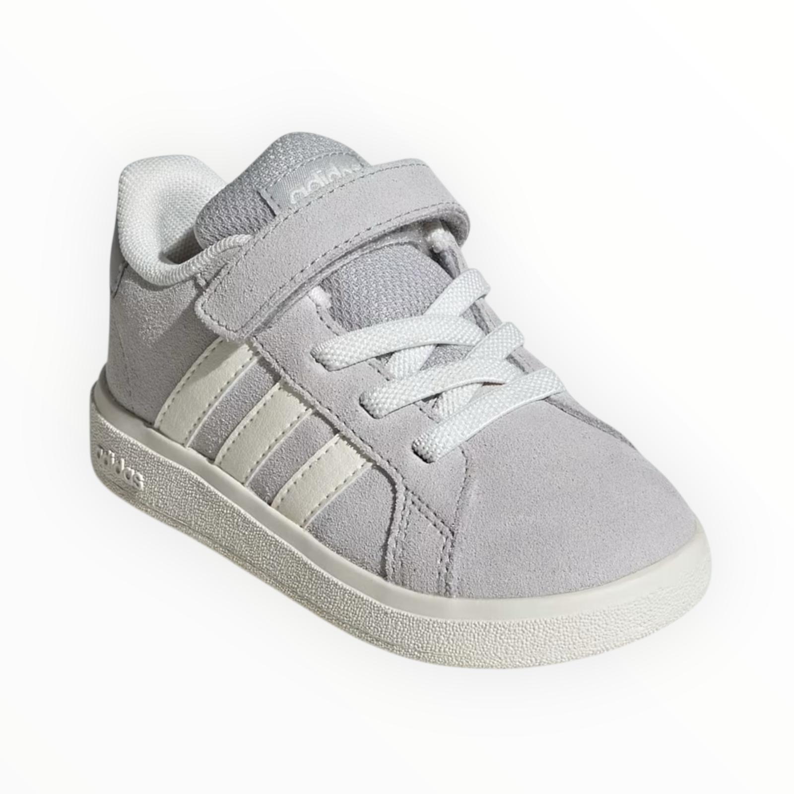 Adidas grand court